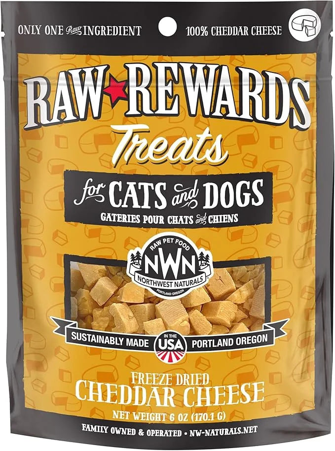 Northwest Naturals Raw Rewards Freeze-Dried Cheddar Cheese Treats for Dogs and Cats - Bite-Sized Pieces - Healthy, 1 Ingre...