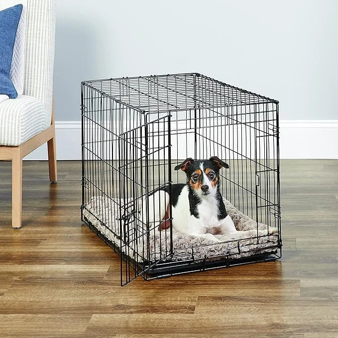 New World Newly Enhanced SingleDoor New World Dog Crate, Includes Leak-Proof Pan, Floor Protecting Feet, & New Patented Fe...