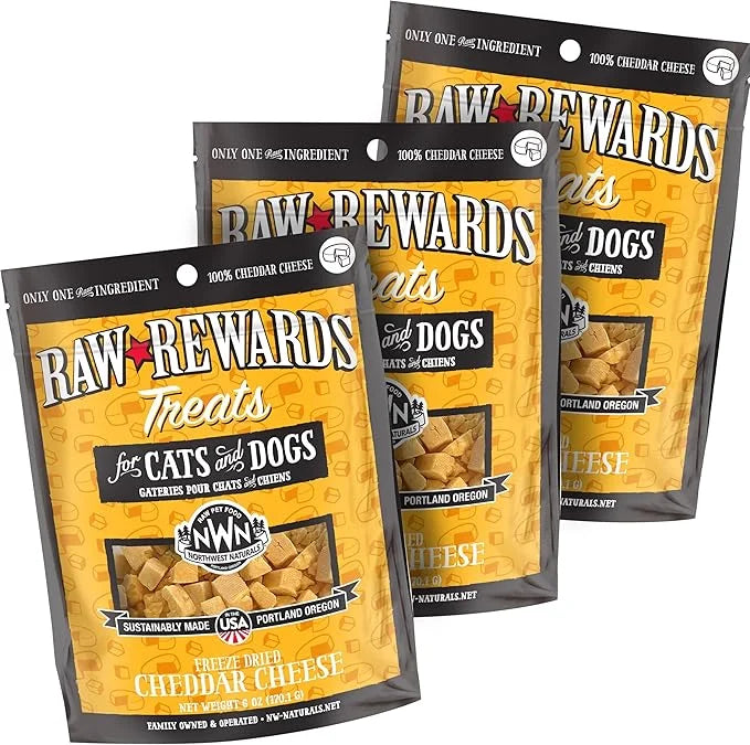 Northwest Naturals Raw Rewards Freeze-Dried Cheddar Cheese Treats for Dogs and Cats - Bite-Sized Pieces - Healthy, 1 Ingre...